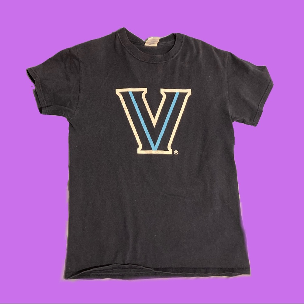 Villanova University Nova Nation Tshirt. Size Small.